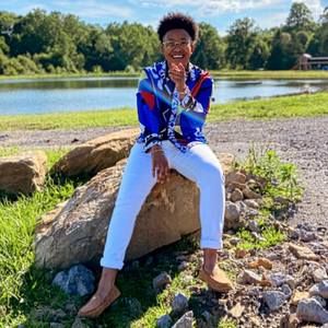 Meet your Posher, Jonelle